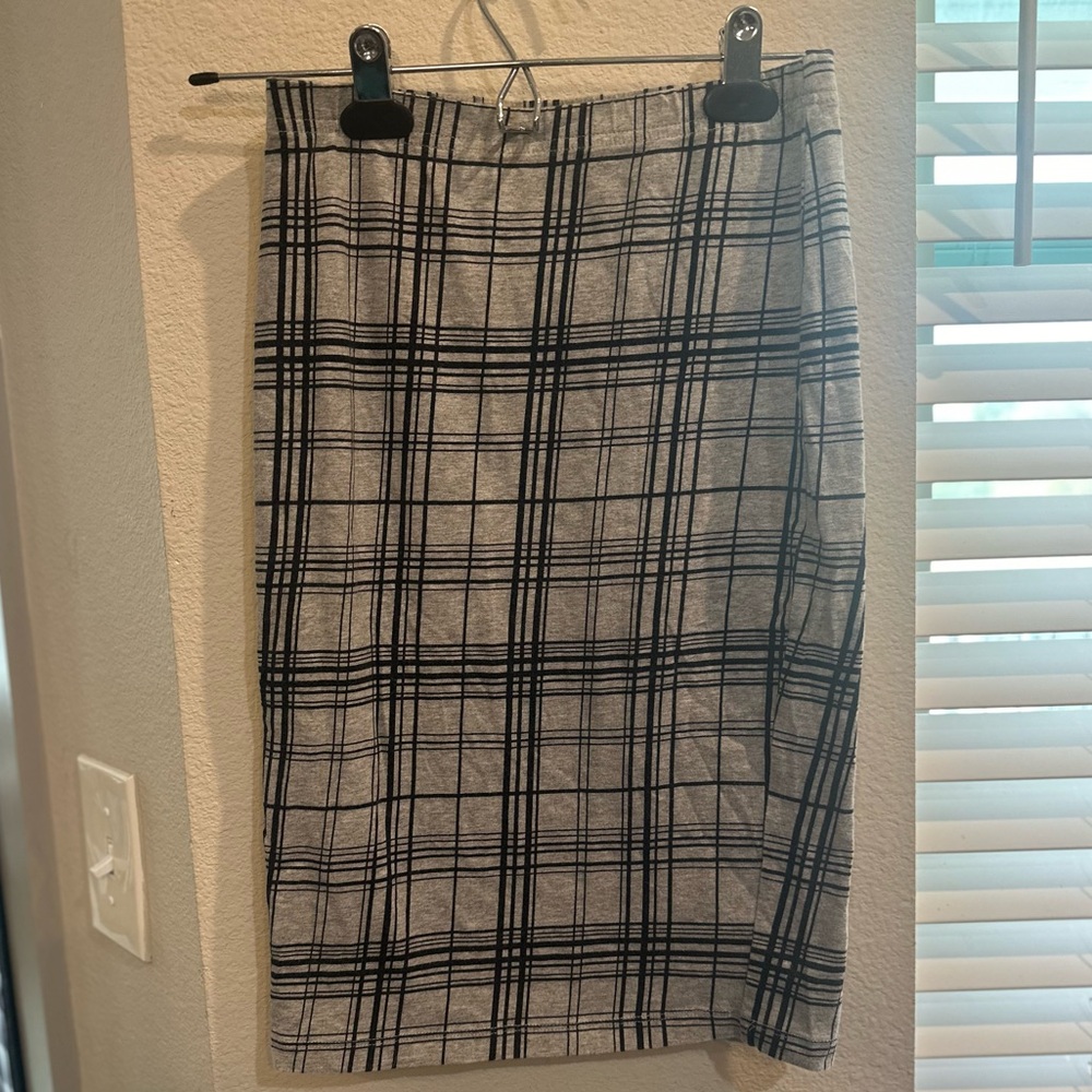 Grey Plaid Pencil Skirt